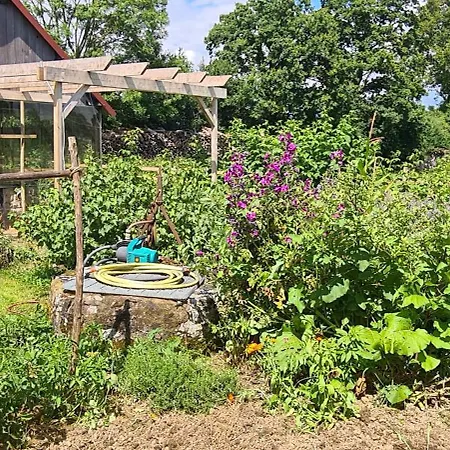Roulotte A La Ferme Buissonniere Villa La Lande-de-Louge Exterior photo