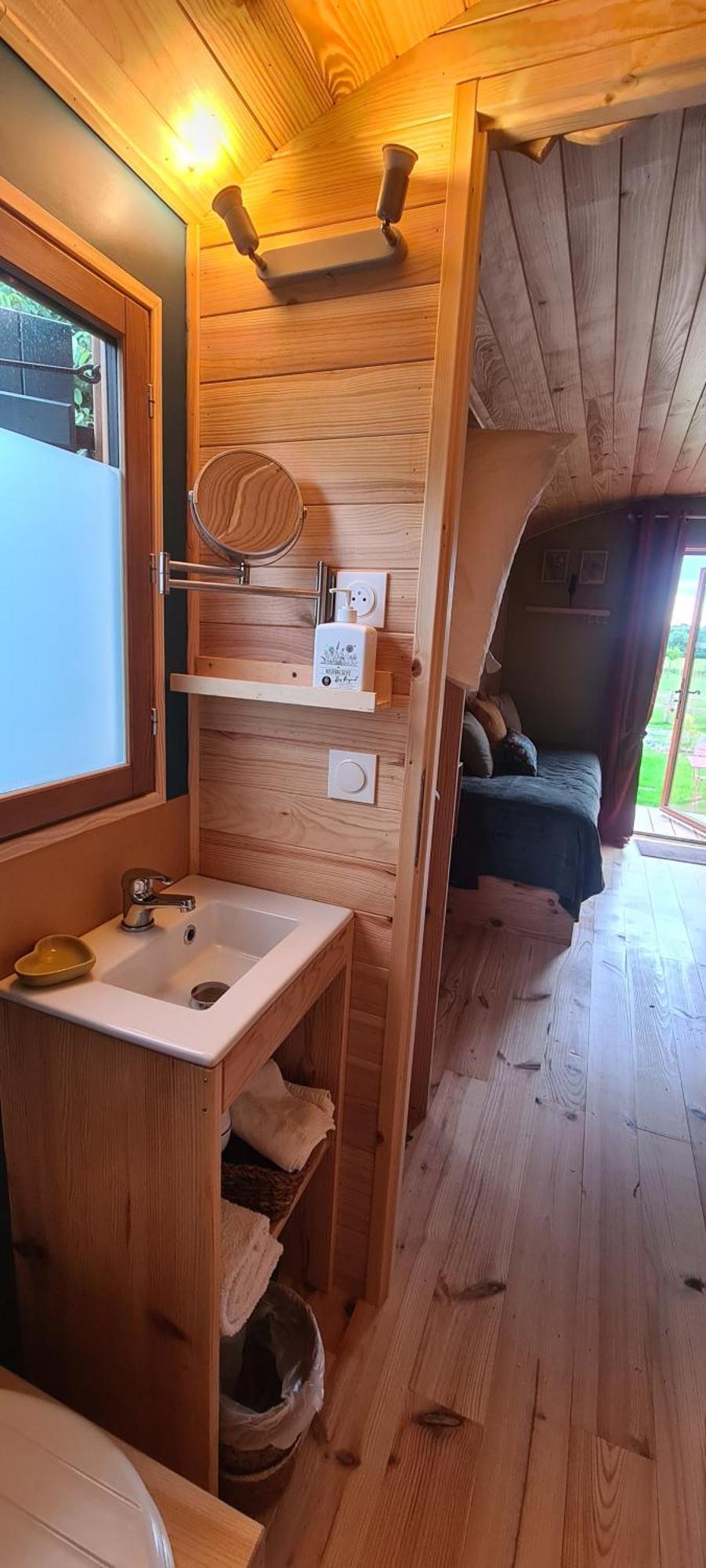 Roulotte A La Ferme Buissonniere Séjour à la ferme La Lande-de-Louge